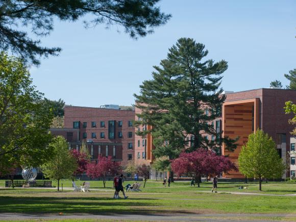 Image of the campus green looking towards University Hall